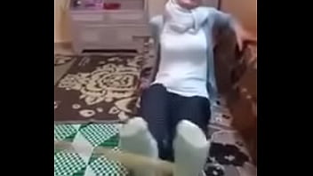 Egyptian girl punished by 455 strokes on her feet at home
