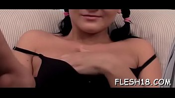 Teen amazes with blowjbo previous to enduring hardcore sex