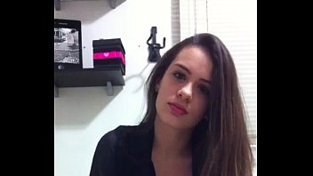 Novinha Brasileira se masturbando
