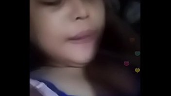 Indonesian girl getting fucked by her partner on bigo live